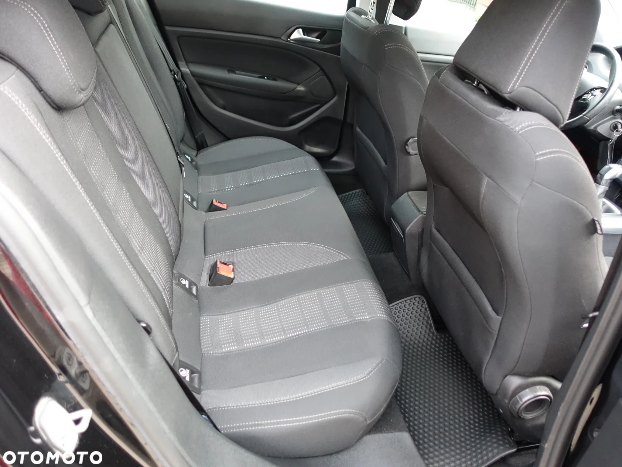 Peugeot 308 1.2 PureTech GPF Allure Pack S&S - 14