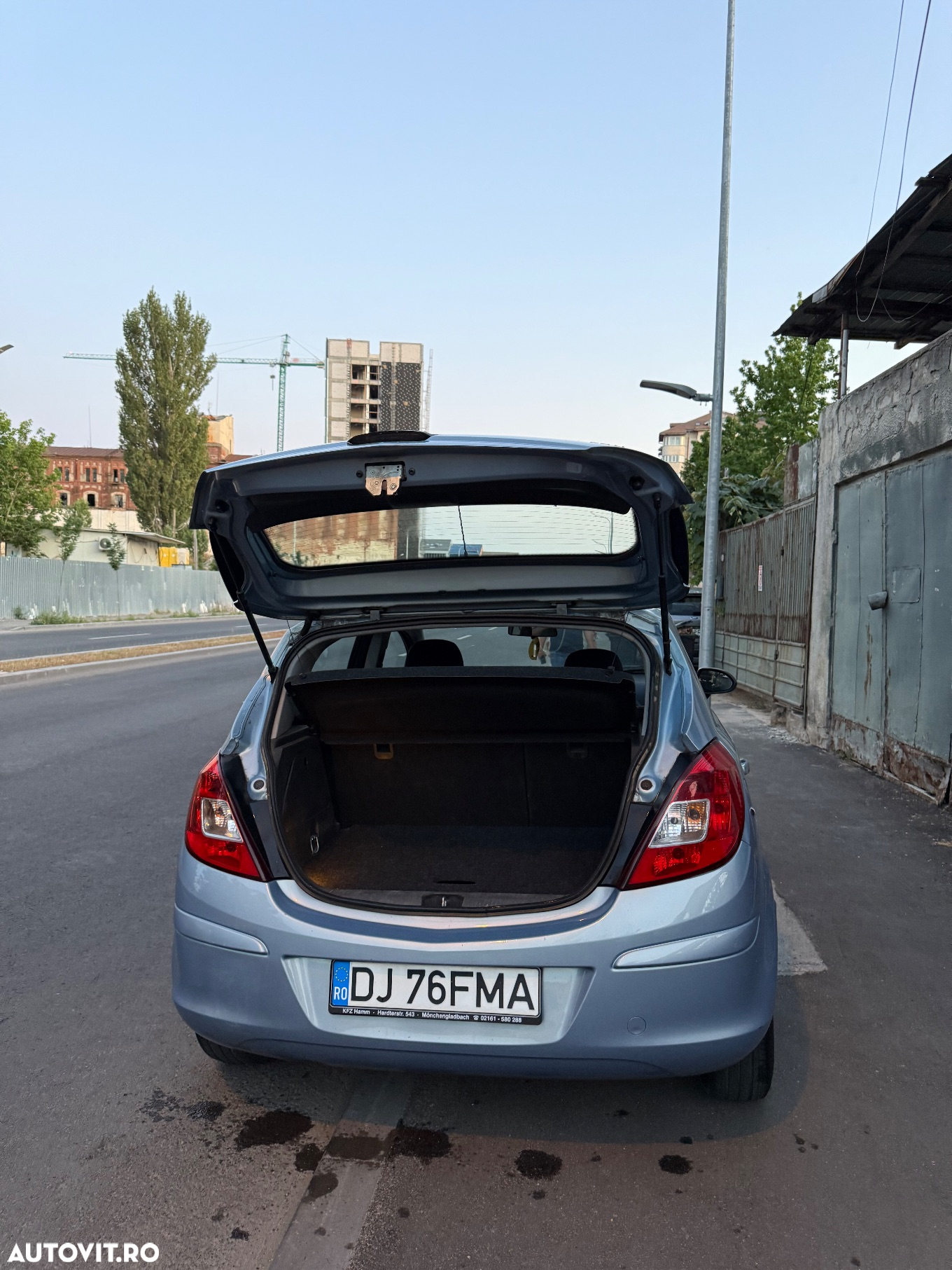 Opel Corsa - 4