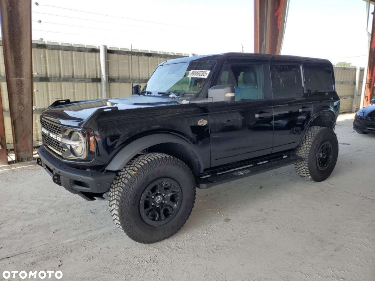 Ford Bronco - 2