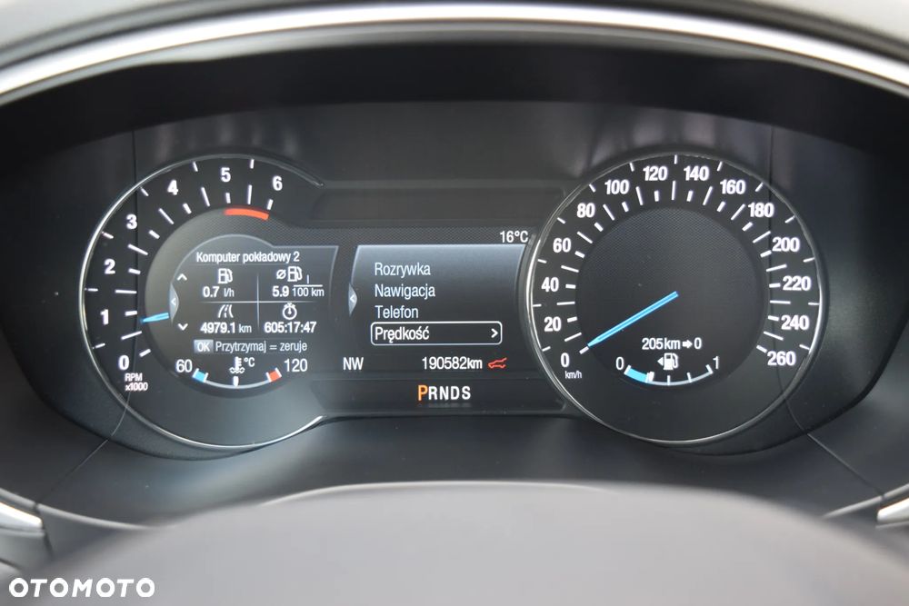 Ford Mondeo SW 2.0 TDCi Titanium PowerShift - 24