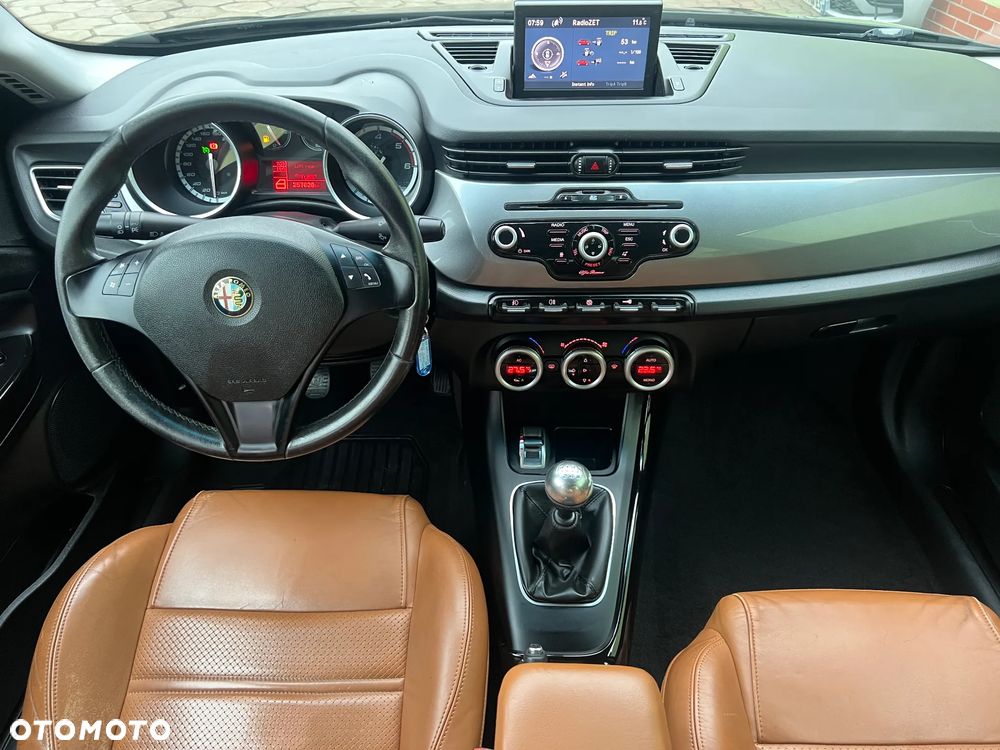 Alfa Romeo Giulietta - 9