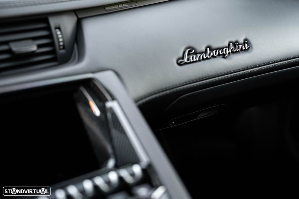 Lamborghini Aventador 6.5 V12 LP740-4 S - 56