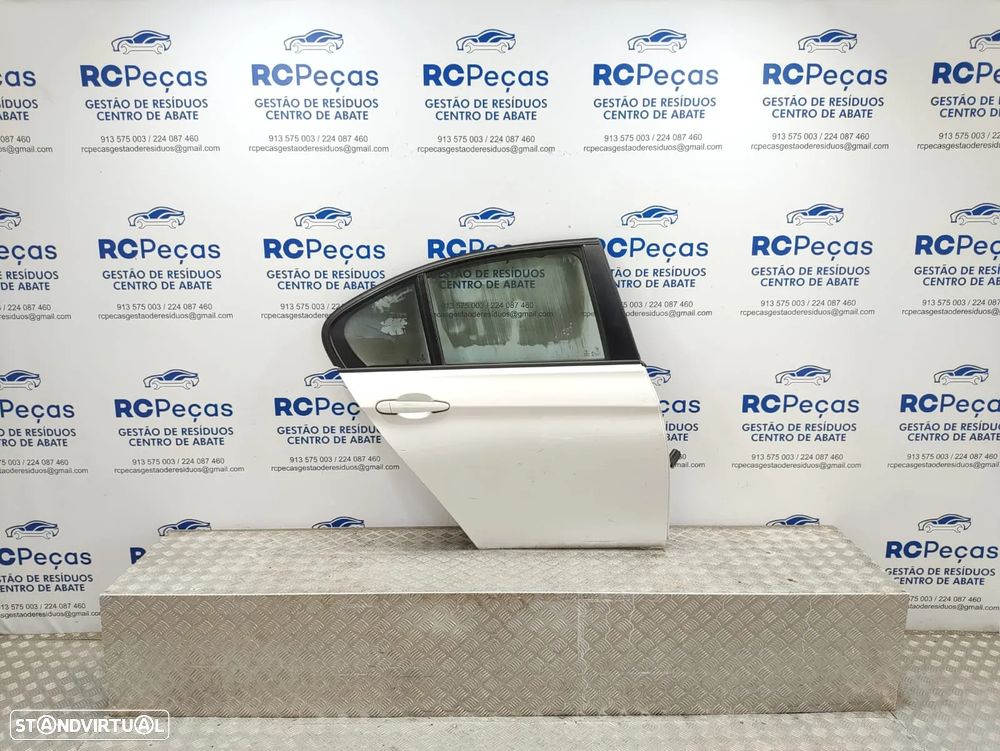 Porta Tras Traseira Direita BMW Serie 3 F30 Sedan Carro 2011 - 2018 - 1