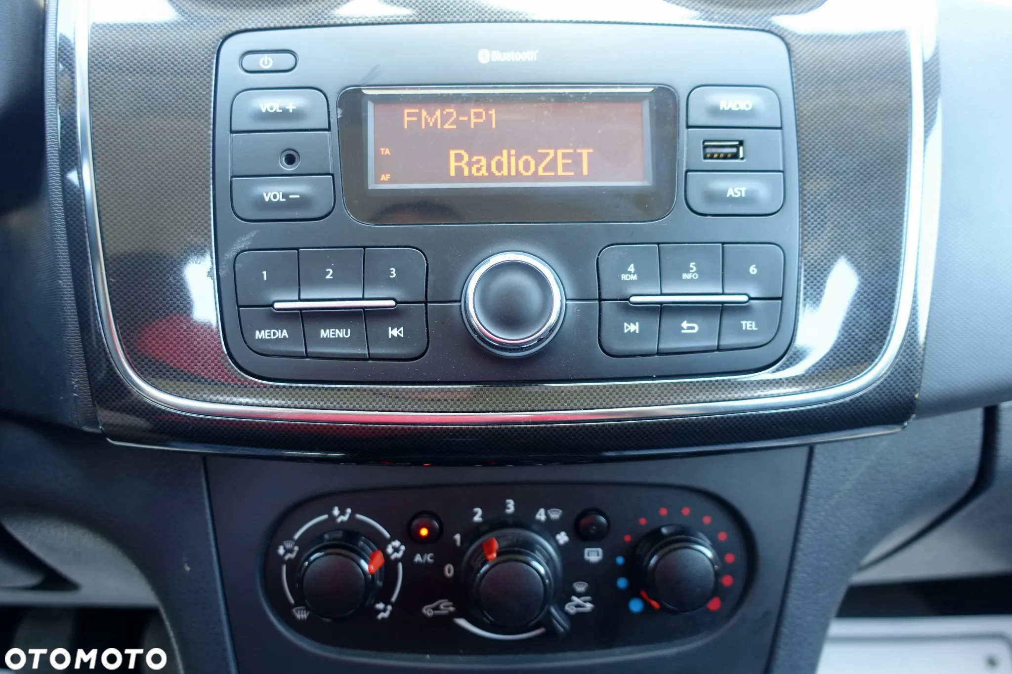 Dacia Sandero 1.0 SCe Ambiance - 14