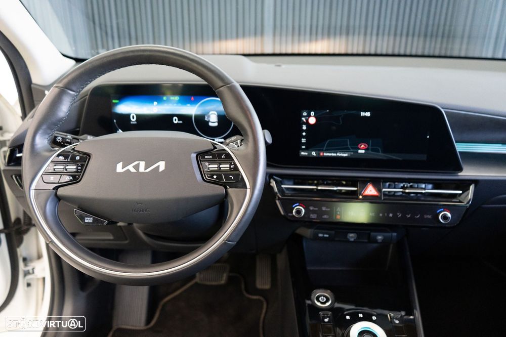 Kia Niro EV 64kWh Drive - 11