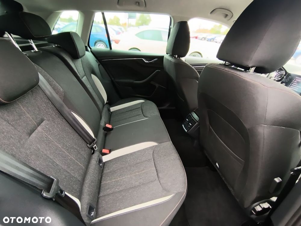 Skoda Kamiq 1.0 TSI Ambition DSG - 12