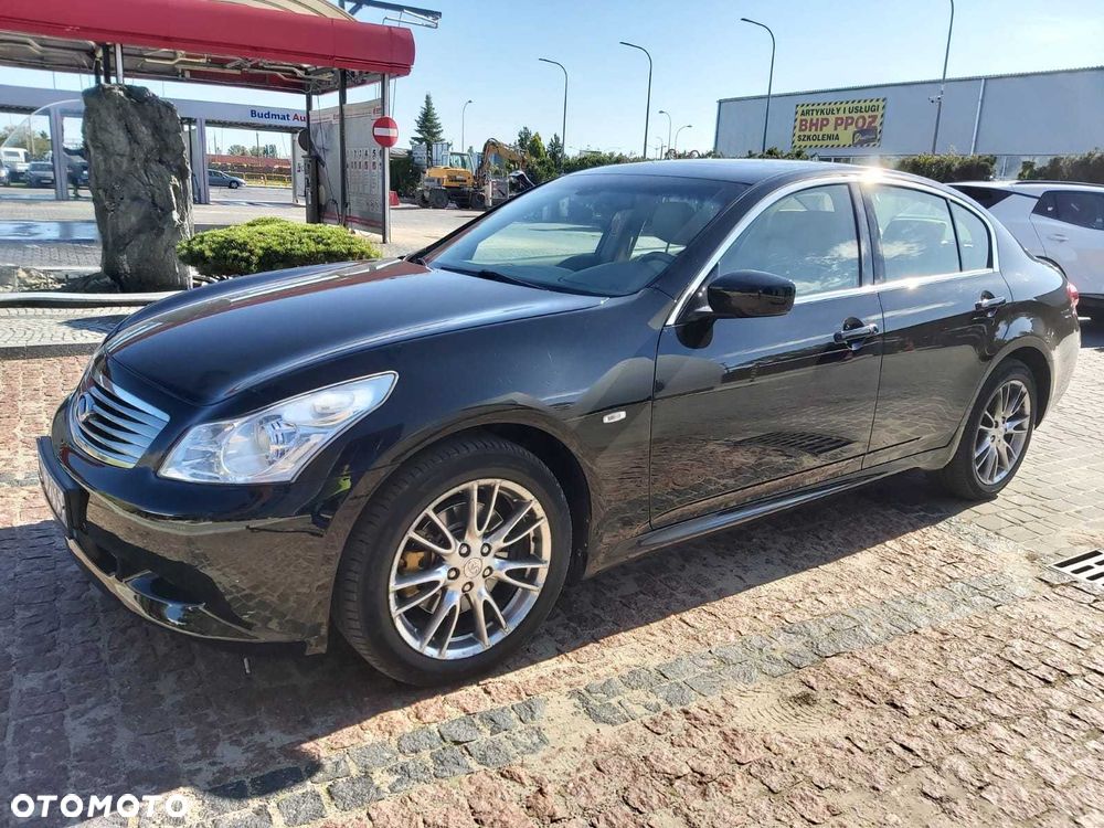 Infiniti G - 1