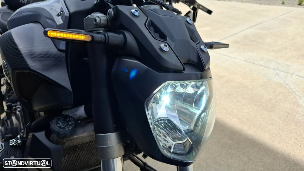 Yamaha MT-07 Nardo Grey 35 kw - 43