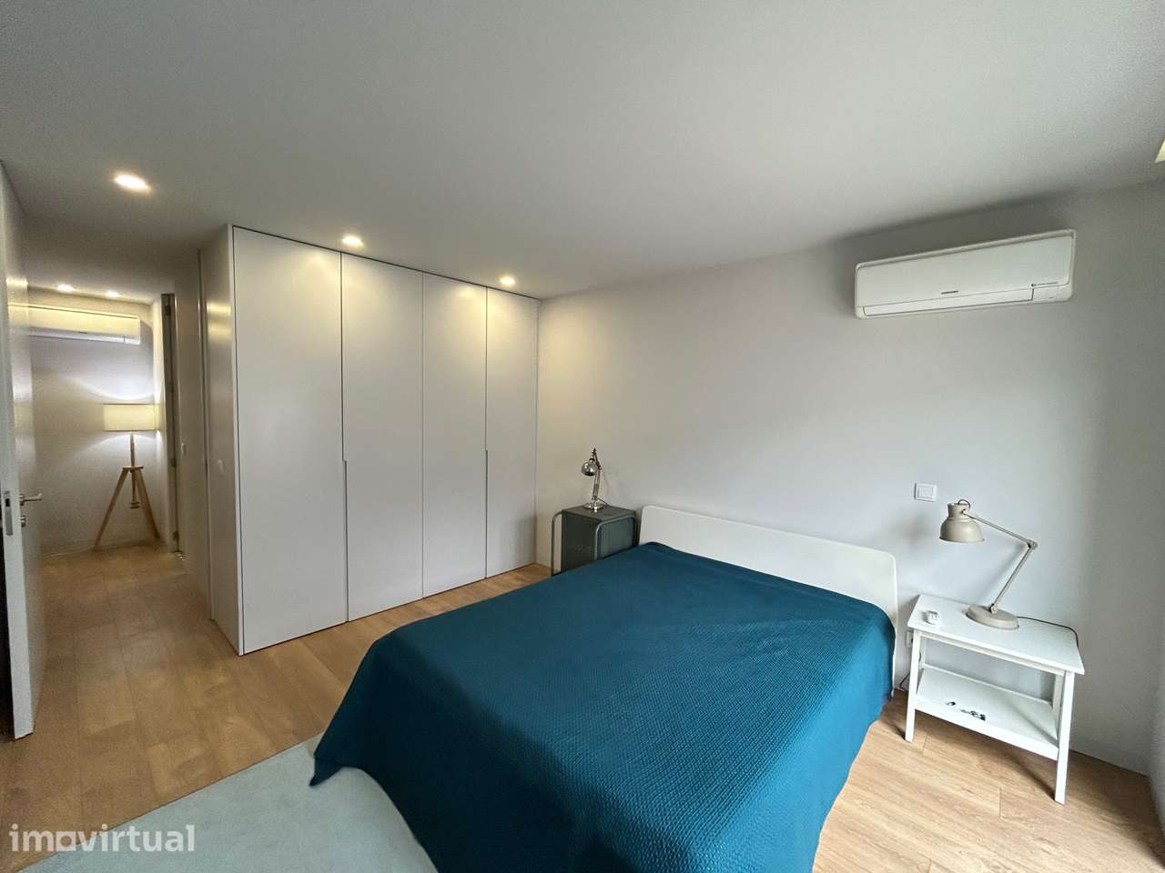 T1 Mobilado c/ Terraço privado, c/Depósito, próximo ao Centro de Braga - Grande imagem: 4/17