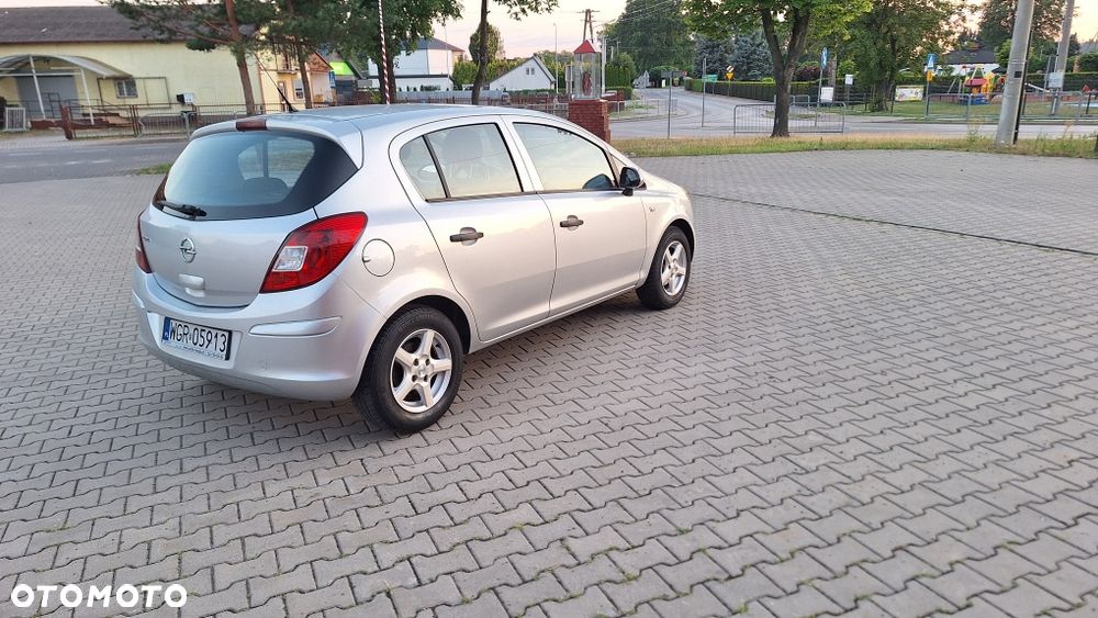 Opel Corsa - 4