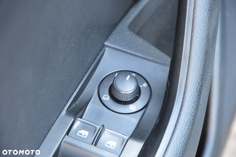 Skoda Superb 2.0 TDI 4x4 DSG Ambition - 36