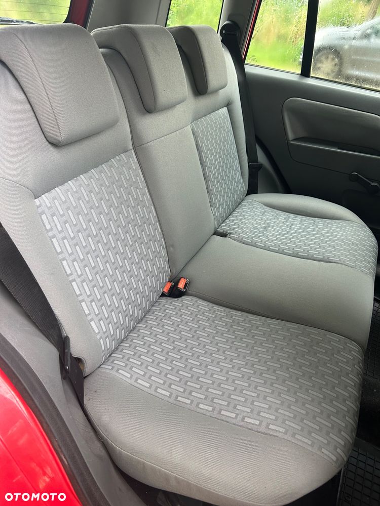 Ford Fusion 1.4 Ambiente - 19