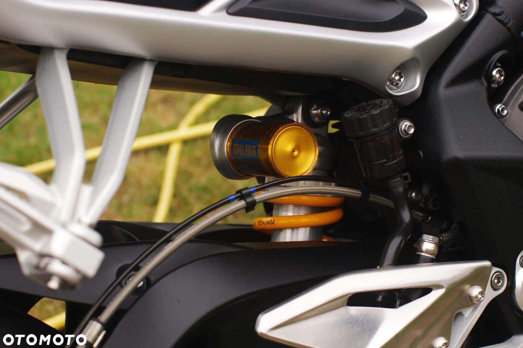 Triumph Street Triple - 6