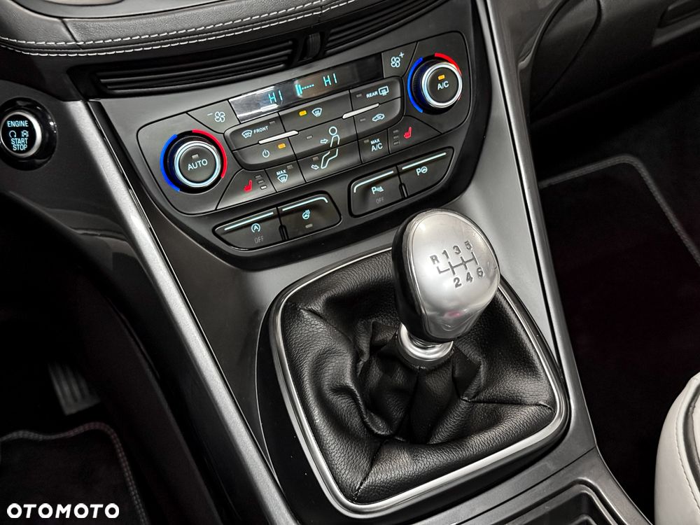 Ford Kuga 2.0 TDCi 4x4 Vignale - 20