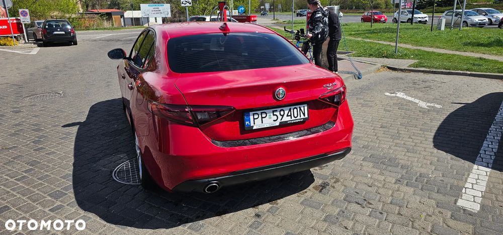 Alfa Romeo Giulia - 10