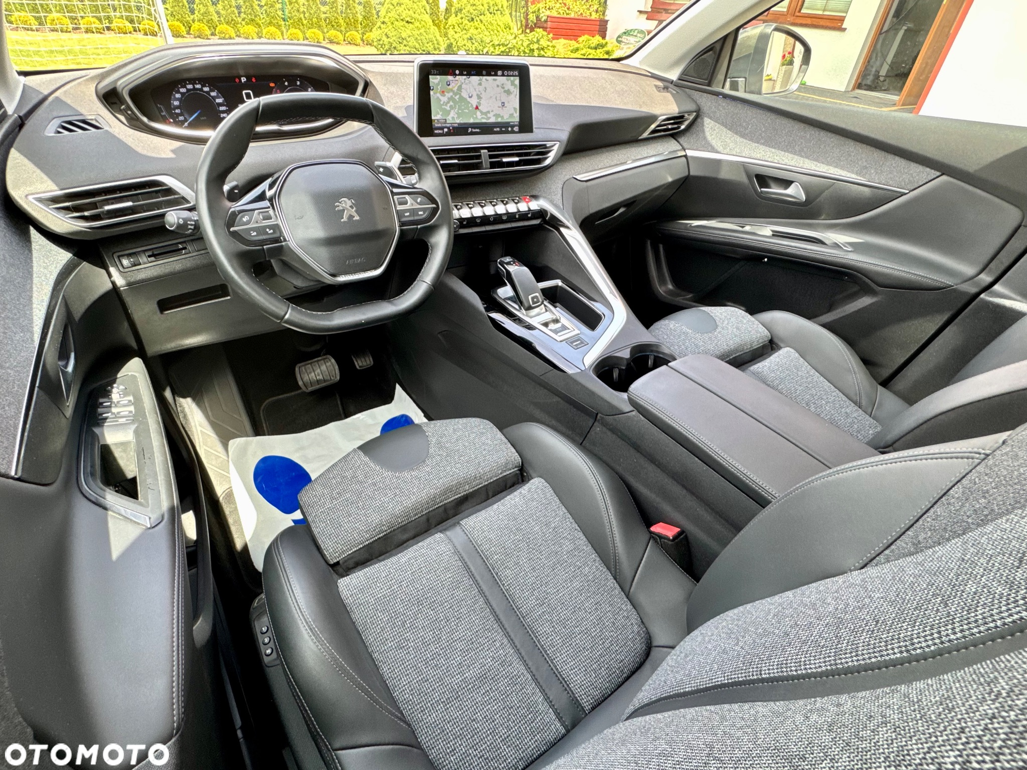 Peugeot 5008 1.5 BlueHDi Allure S&S EAT8 - 22