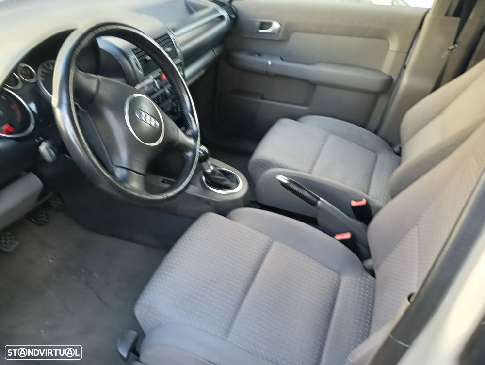 Audi A2 1.4 Attraction - 25