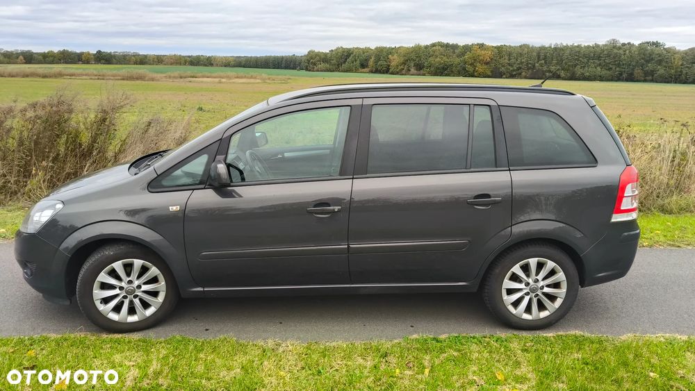 Opel Zafira 2014 photo 4