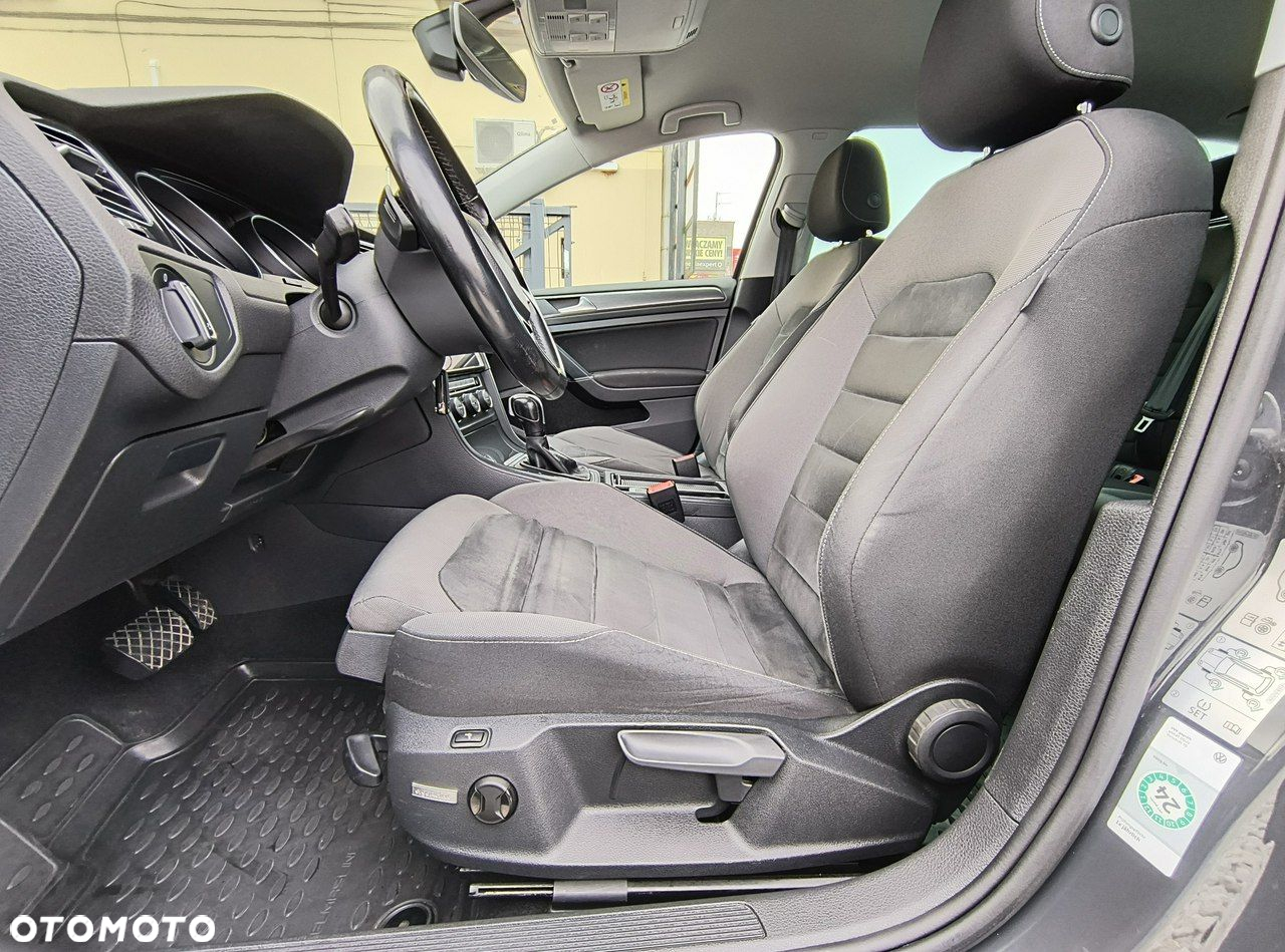 Volkswagen Golf 2.0 BlueTDI DSG Highline - 10