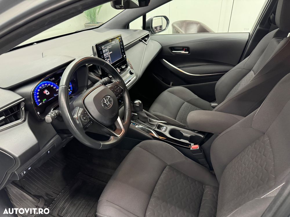 Toyota Corolla 1.8 HSD Dynamic - 10
