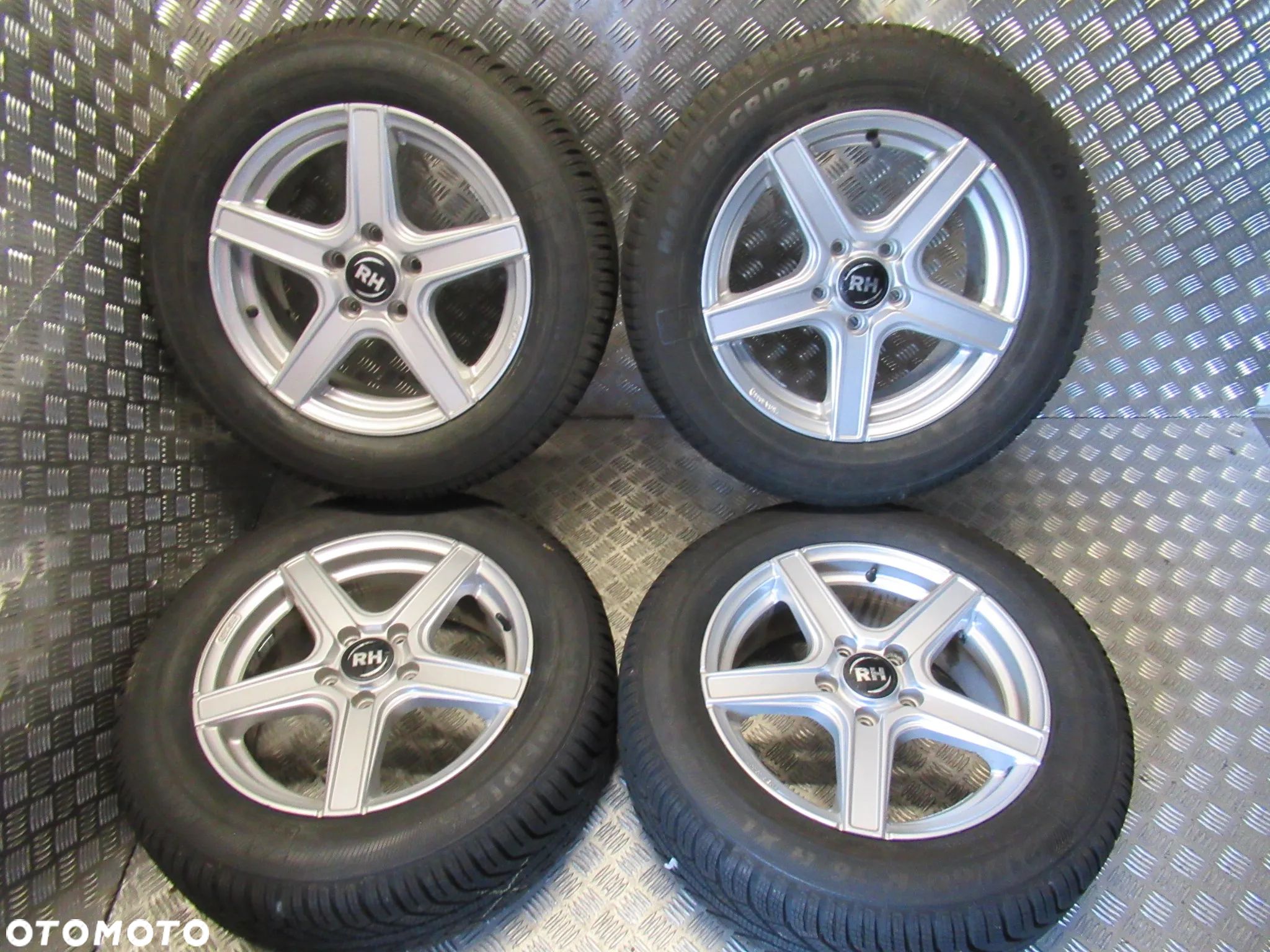 Koła Vw T-Rock Passat B8 Skoda Karoq Superb Yeti 6,5Jx16 et45 5x112 NOWE OPONY - 1