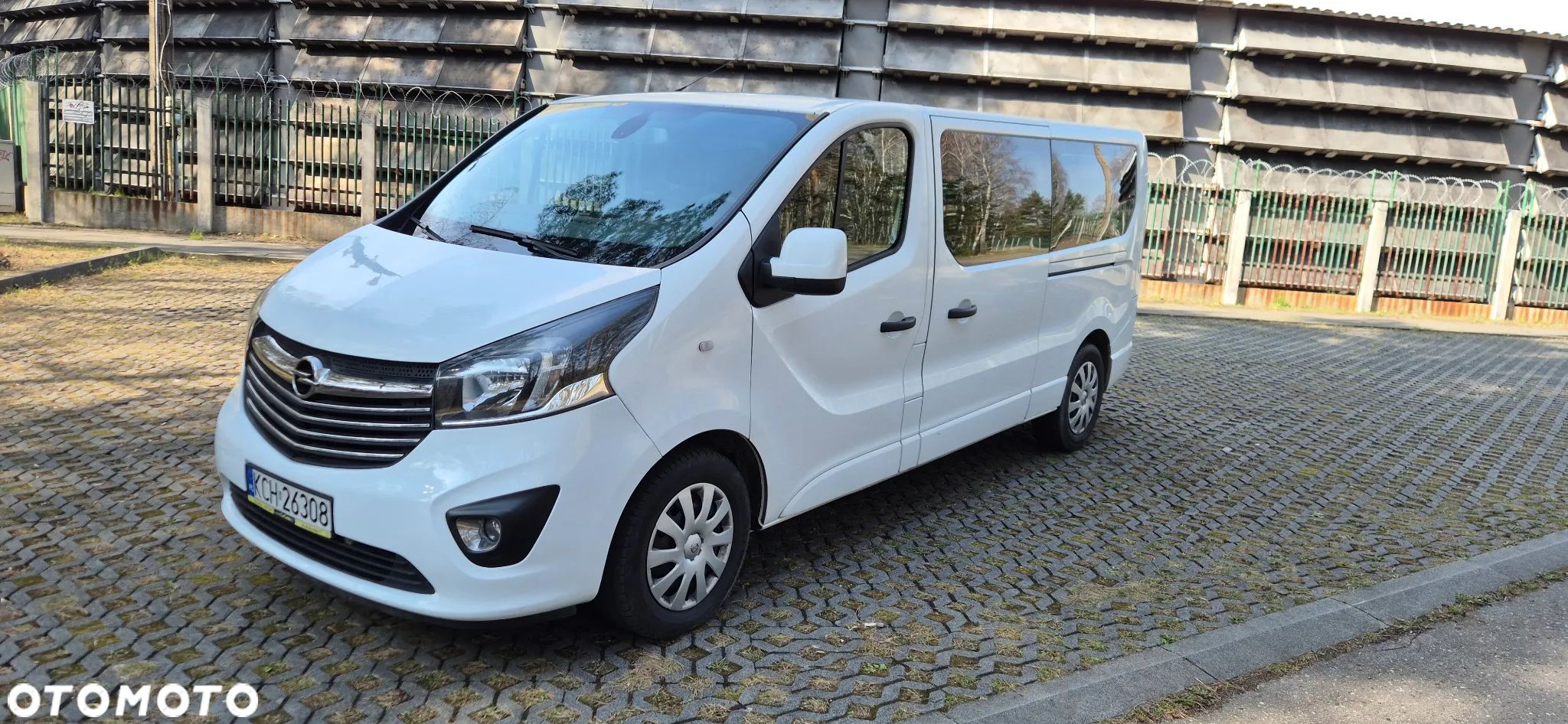 Renault Trafic - 1