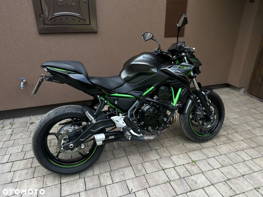 Kawasaki Z 650 - 12
