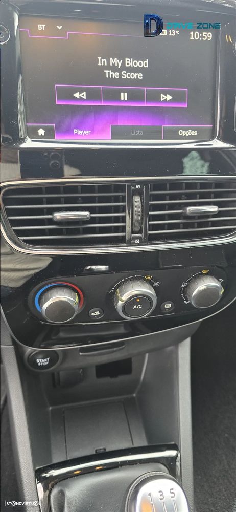 Renault Clio 0.9 TCe Limited Bi-Fuel - 19