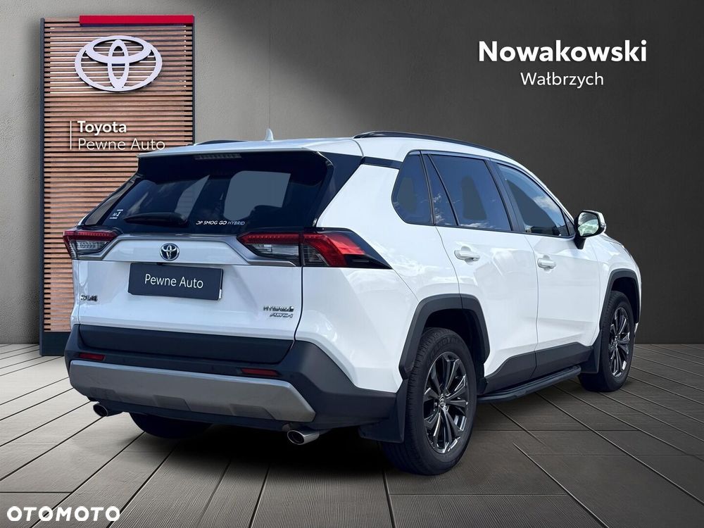 Toyota RAV4 - 5