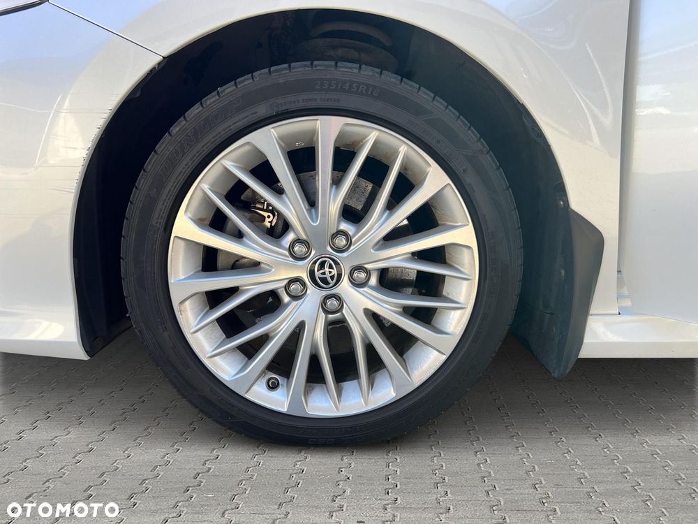 Toyota Camry 2.5 Hybrid Executive CVT - 28