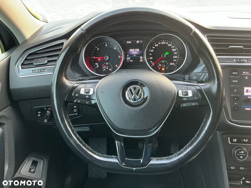 Volkswagen Tiguan 2.0 TDI SCR 4MOTION DSG URBAN SPORT - 22