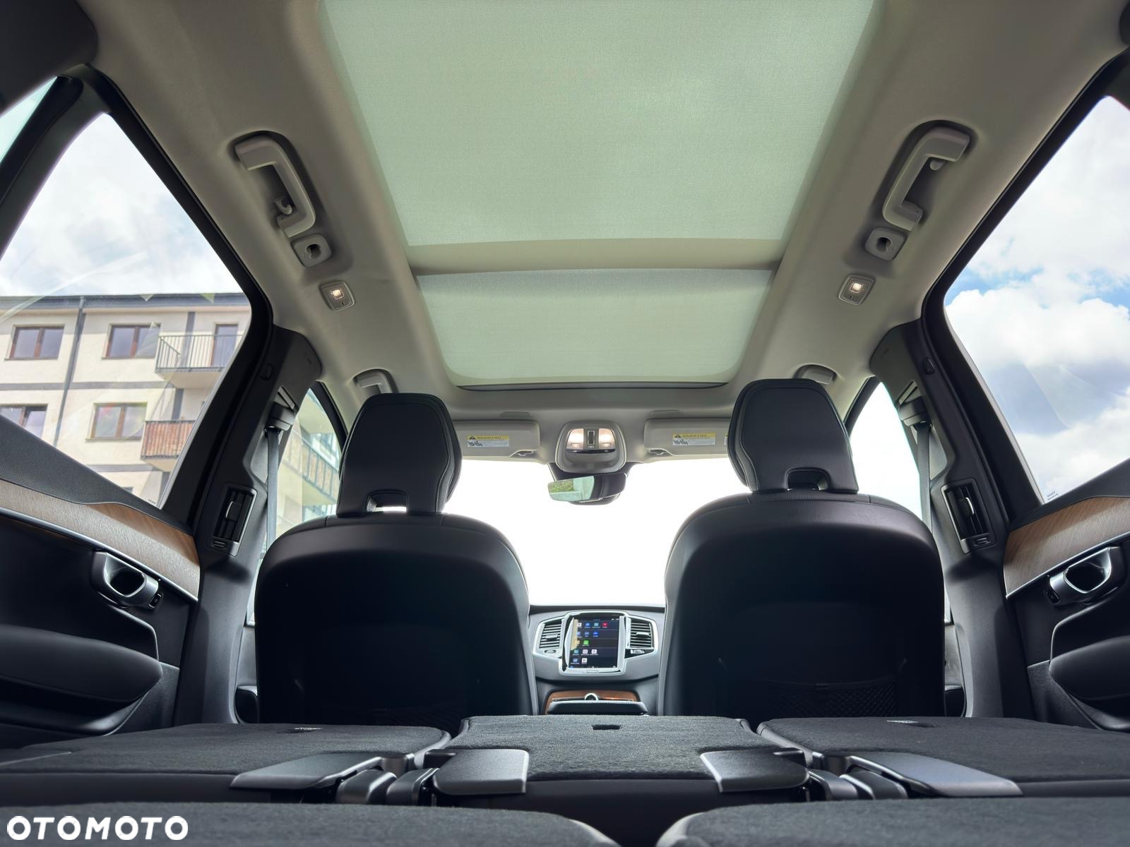 Volvo XC 90 T5 AWD Momentum Pro 7os - 22