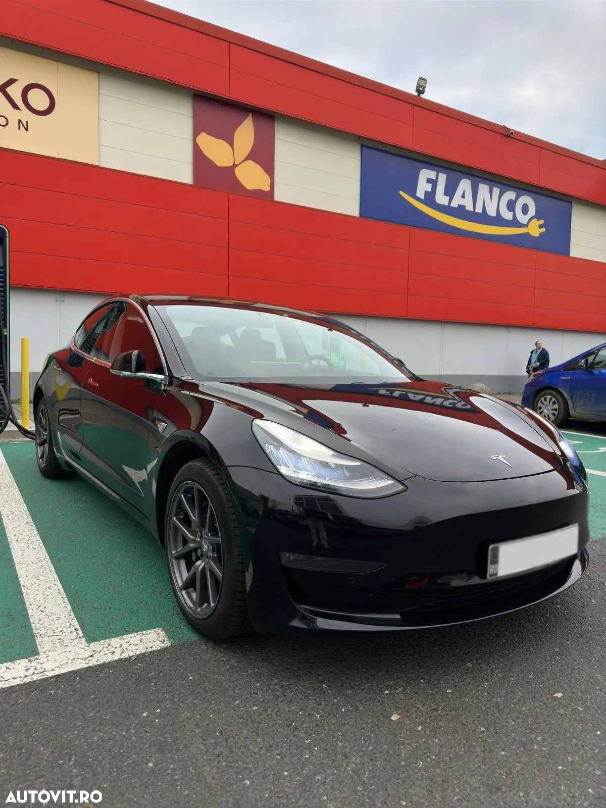 Tesla Model 3 Standard Reichweite Plus Hinterradantrieb - 2