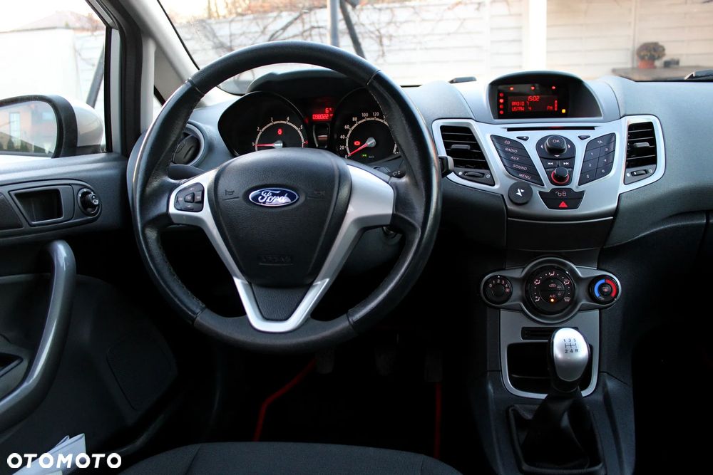 Ford Fiesta 1.25 Silver X (Trend) EU5 - 13