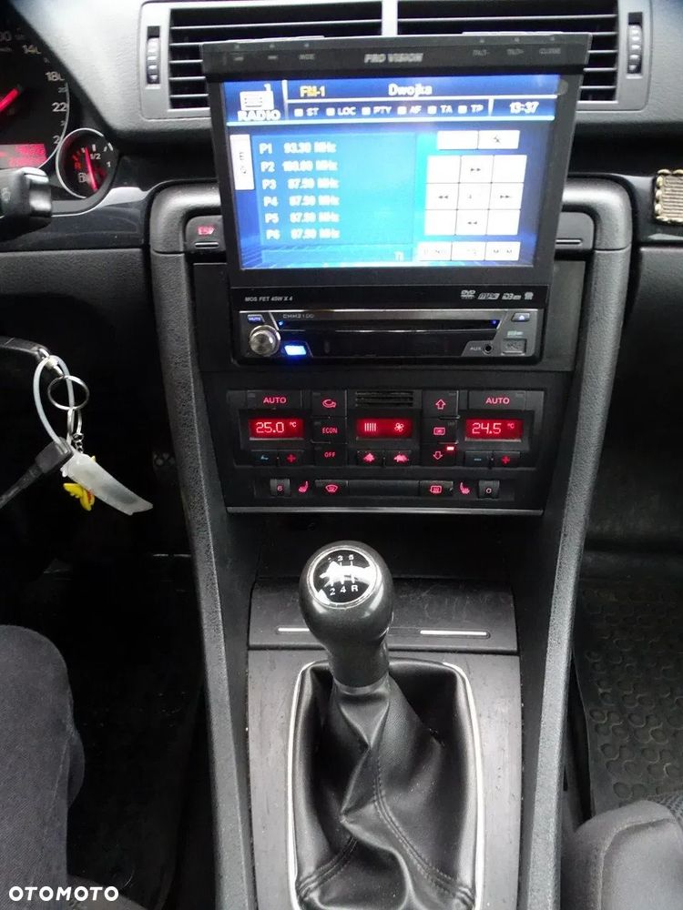 Audi A4 Limousine - 9