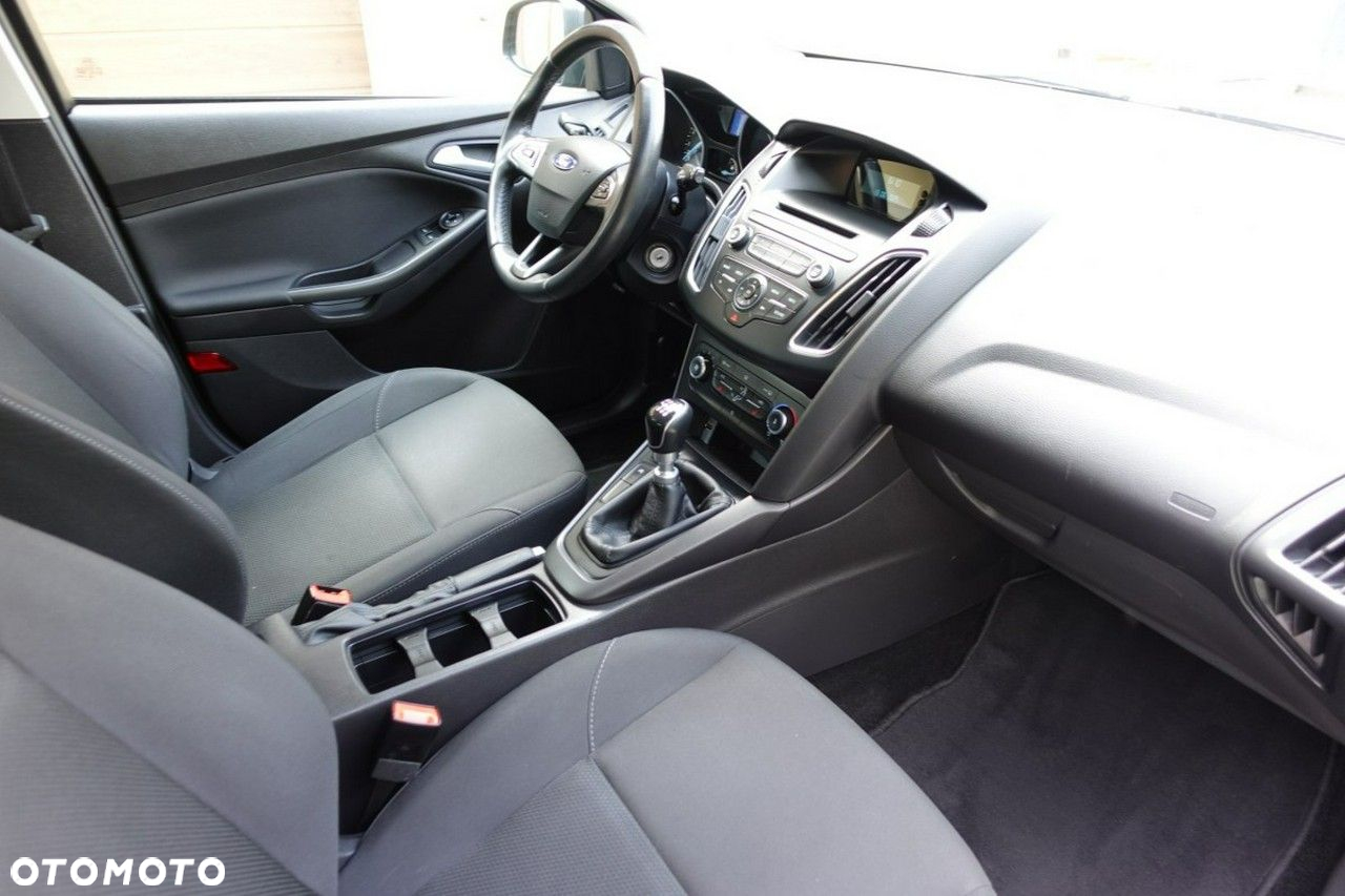 Ford Focus - 13