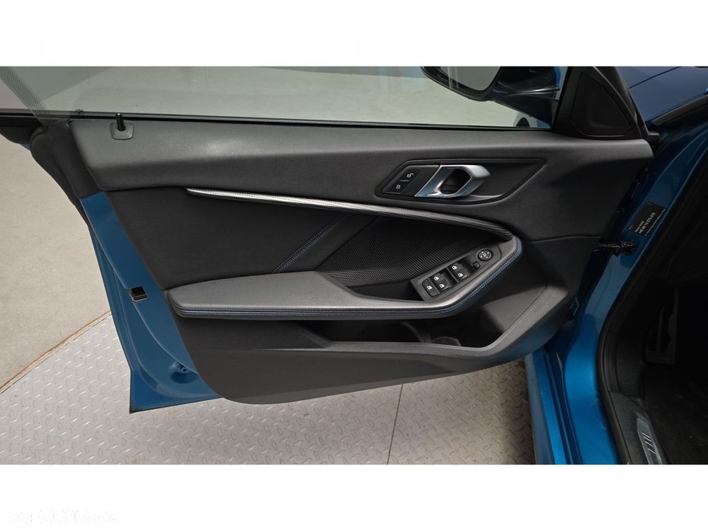 BMW Seria 2 218i M Sport - 17