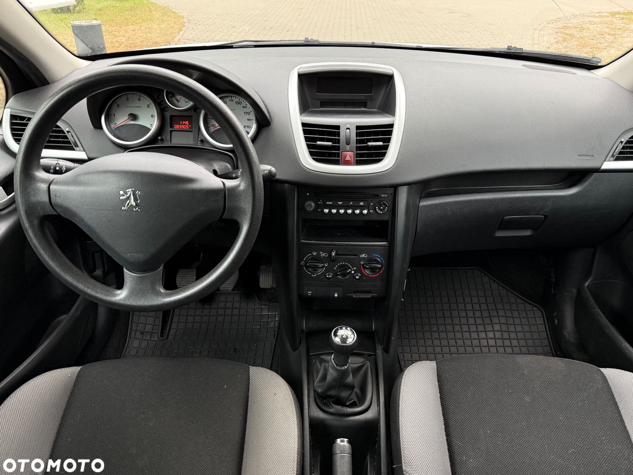 Peugeot 207 - 7