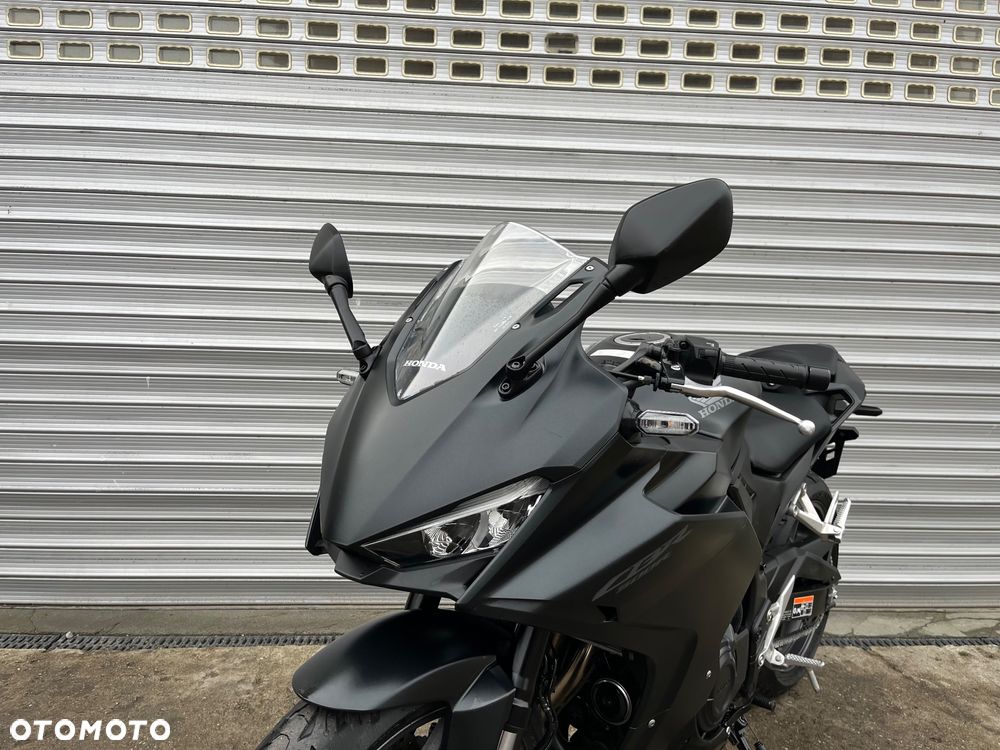 Honda CBR - 27