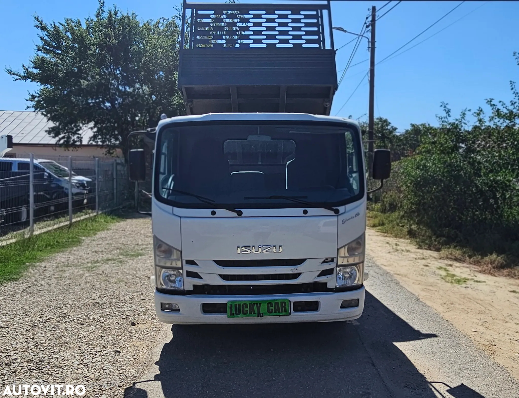 Isuzu Basculabila - 2