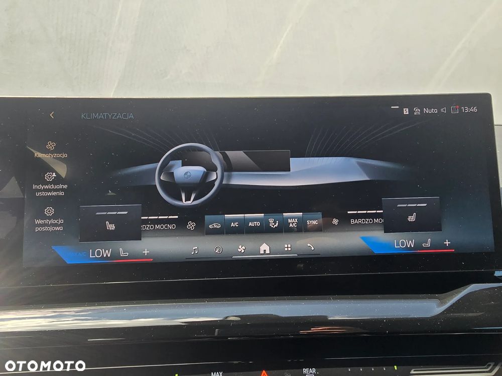 BMW Seria 5 520d xDrive - 29