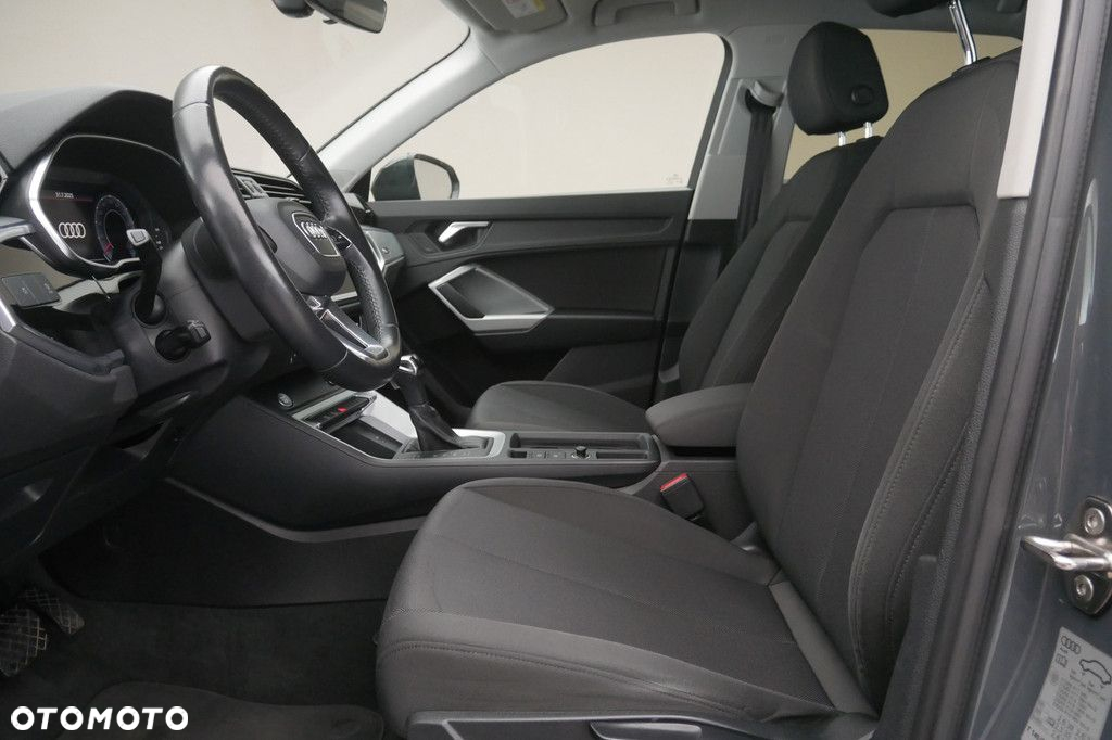 Audi Q3 - 12