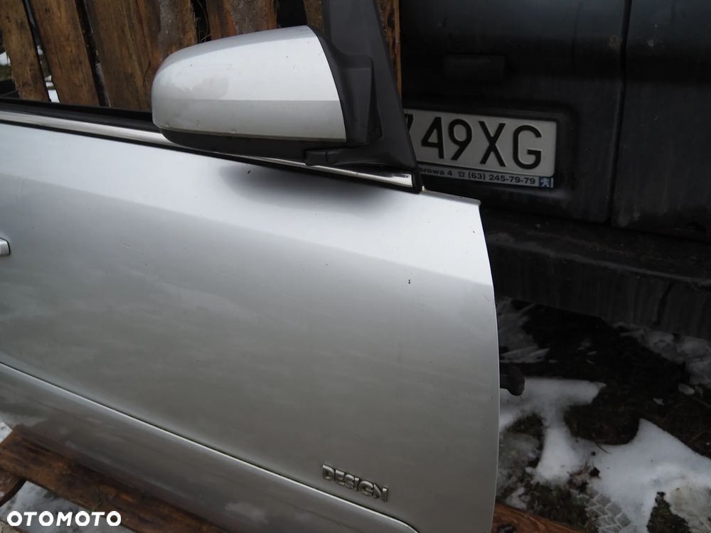 Drzwi przednie przód prawe Opel Zafira B Z157 - 3
