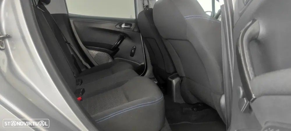 Peugeot 208 1.2 PureTech Active - 21
