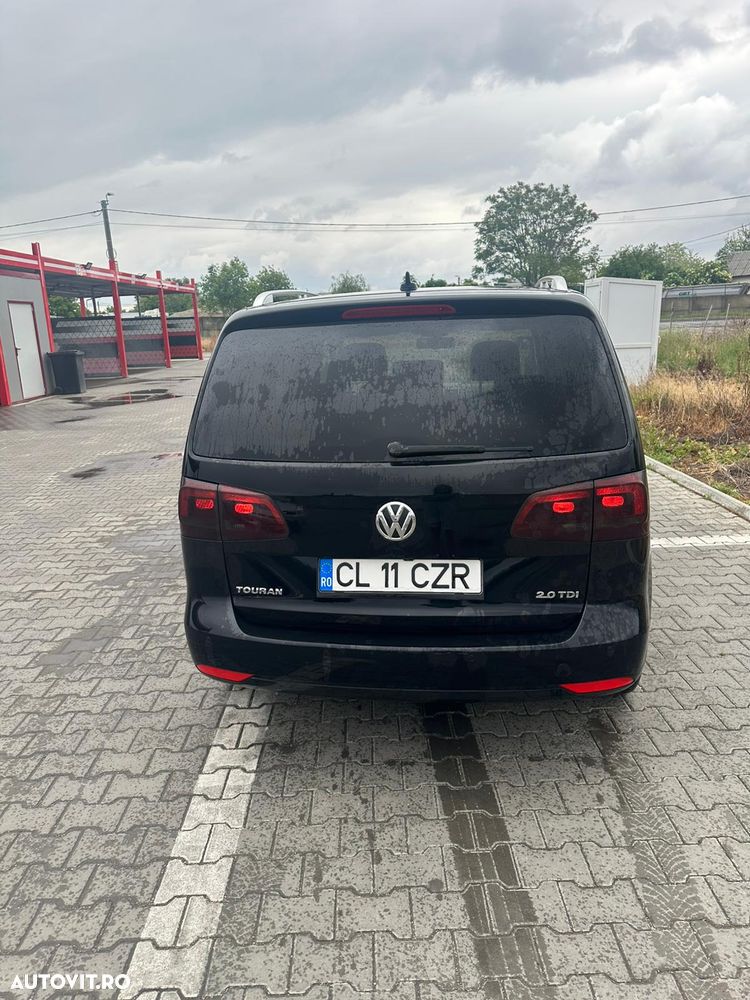 Volkswagen Touran 2.0 TDI Highline DSG - 10