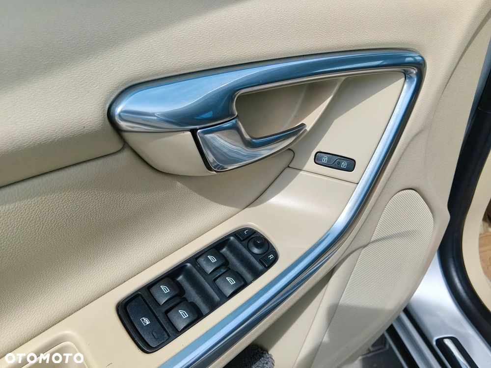 Volvo S60 T5 Geartronic Summum - 15