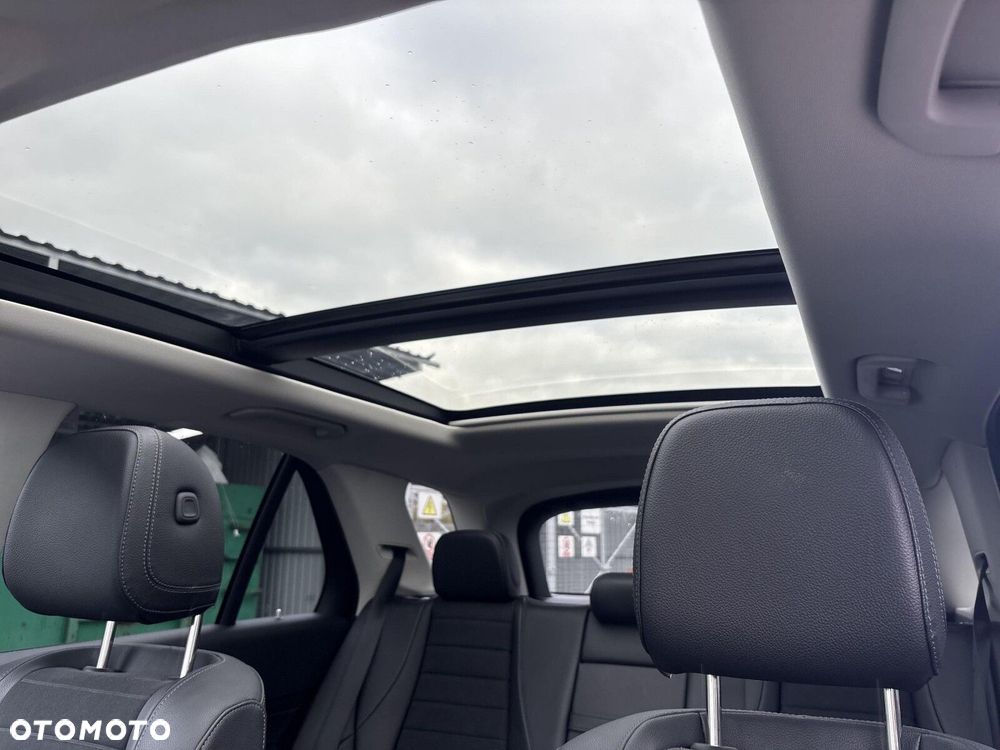 Mercedes-Benz GLE - 24