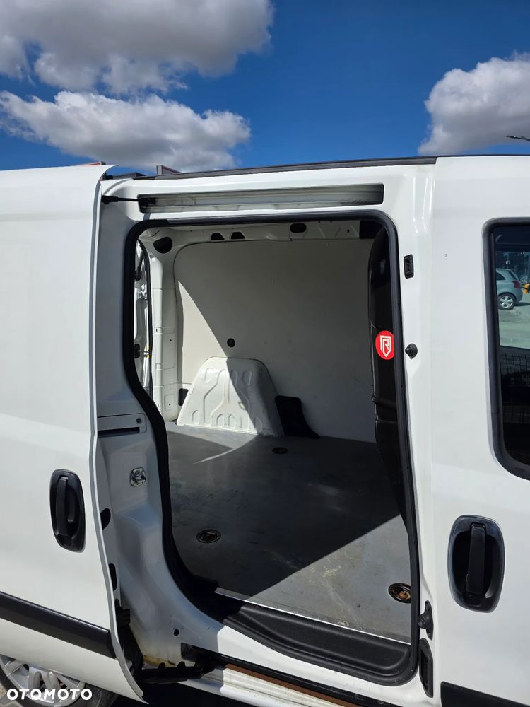 Fiat Doblo 1.3 16V Multijet Emotion - 12