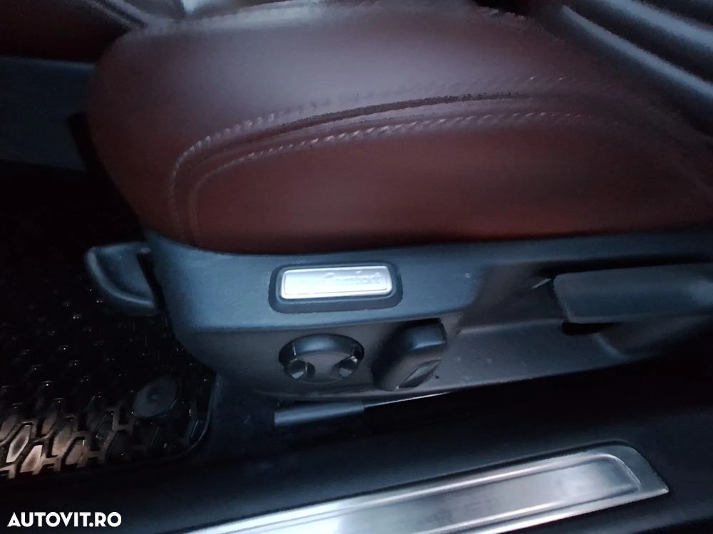 Volkswagen Passat 2.0 TSI DSG Highline - 26