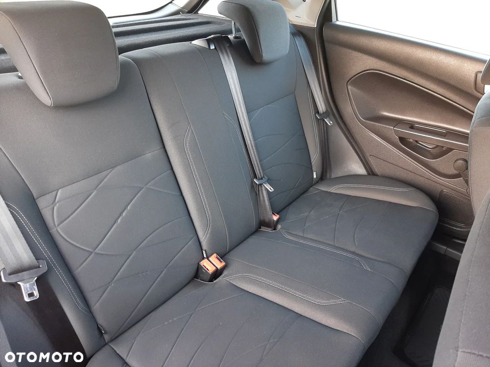 Ford Fiesta - 7